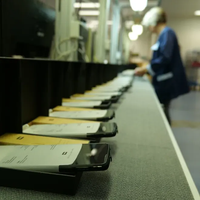 Chaîne de préparation de smartphones/Smartphone preparation line