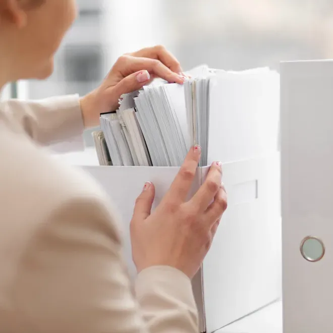 Organisation des documents papiers logistiques/Organization of logistics paperwork